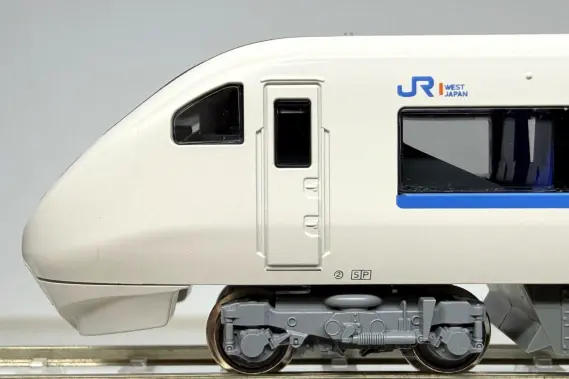 681系 サンダーバード（リニューアル車）増結編成 が入線しました