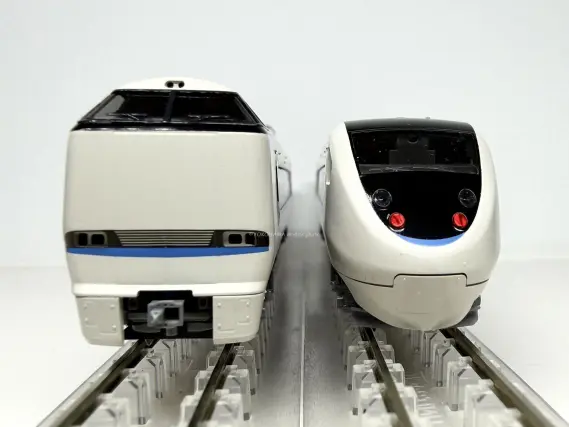 681系 サンダーバード（リニューアル車）増結編成 が入線しました