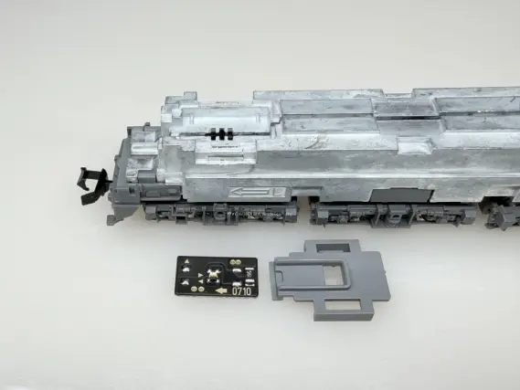 EF65 1000番代（下関総合車両所・グレー台車が入線しました。 TOMIX