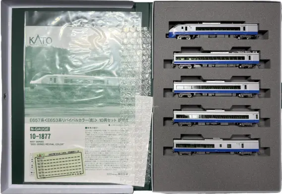 E657系＜E653系リバイバルカラー(ブルーオーシャン)＞のK1編成が入線