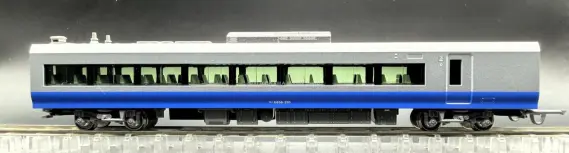 E657系＜E653系リバイバルカラー(ブルーオーシャン)＞のK1編成が入線