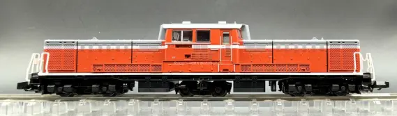 DD51 1000番代(JR西日本仕様·クーラー搭載車)が入線しました。 TOMIX