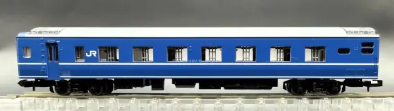 入線記】オハネフ24 0番代、オハネ24 0番代（白帯・青森車両センター