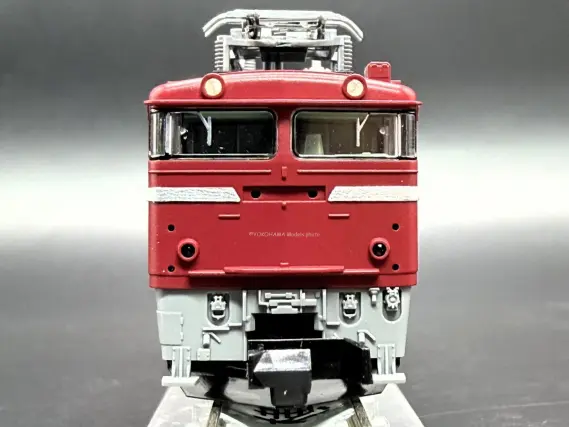 EF81形 青森車両センター・双頭形連結器付 が入線しました。 TOMIX