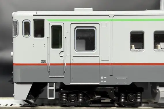 待望の宗谷本線急行用キハ400系「利尻」が入線しました。 TOMIX 97240