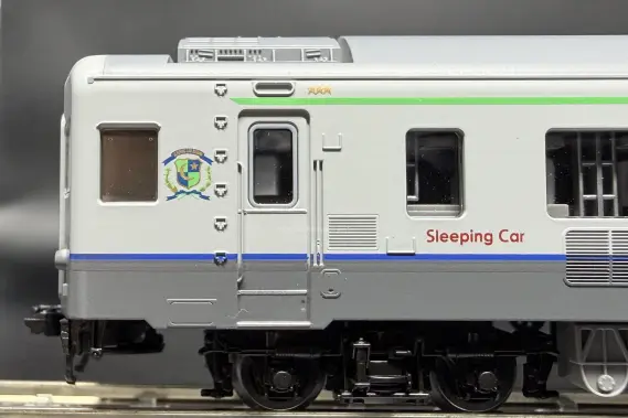 待望の宗谷本線急行用キハ400系「利尻」が入線しました。 TOMIX 97240