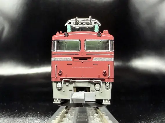 EF81 81 ローズピング JR仕様（復活お召塗装）が入線しました。 KATO