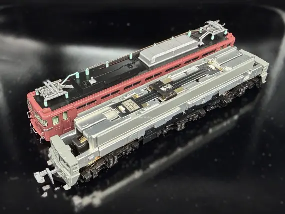 EF81 81 ローズピング JR仕様（復活お召塗装）が入線しました。 KATO